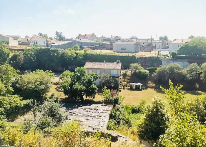 Maison Pour 6 Ou 8 Personnes *